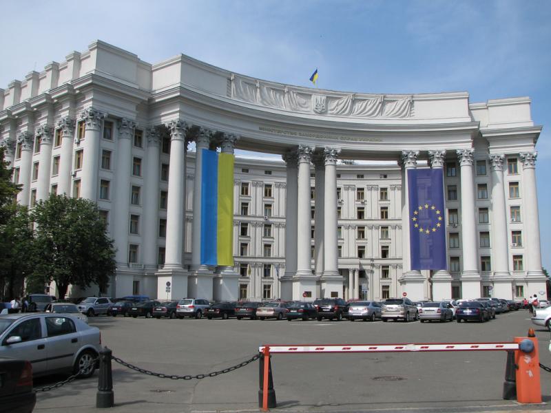 Professor Gwendolyn Sasse writes on constitution-making in Ukraine